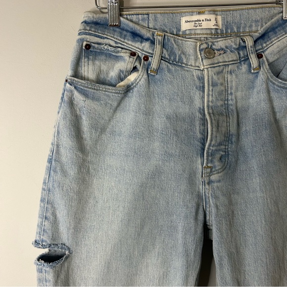 Abercrombie & Fitch Light Wash High Rise Dad Jeans with Side Slits - Picture 2 of 5